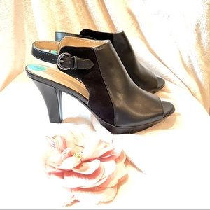 Sexy Natualizer platform heels NWOT